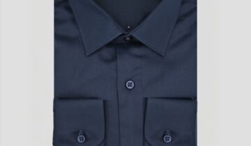Chemise Ajustée Satinée – Bleu Marine