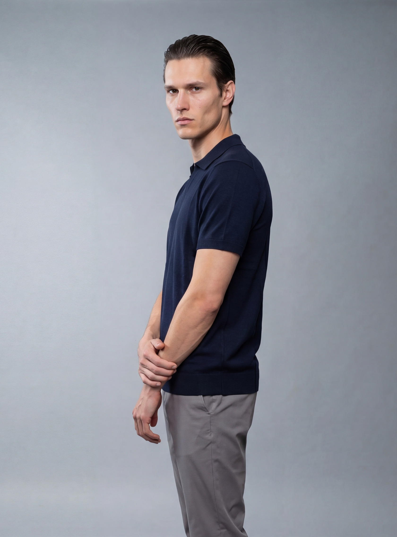 Polo Ajusté Col Ouvert En Maille - Bleu Marine – Image 2